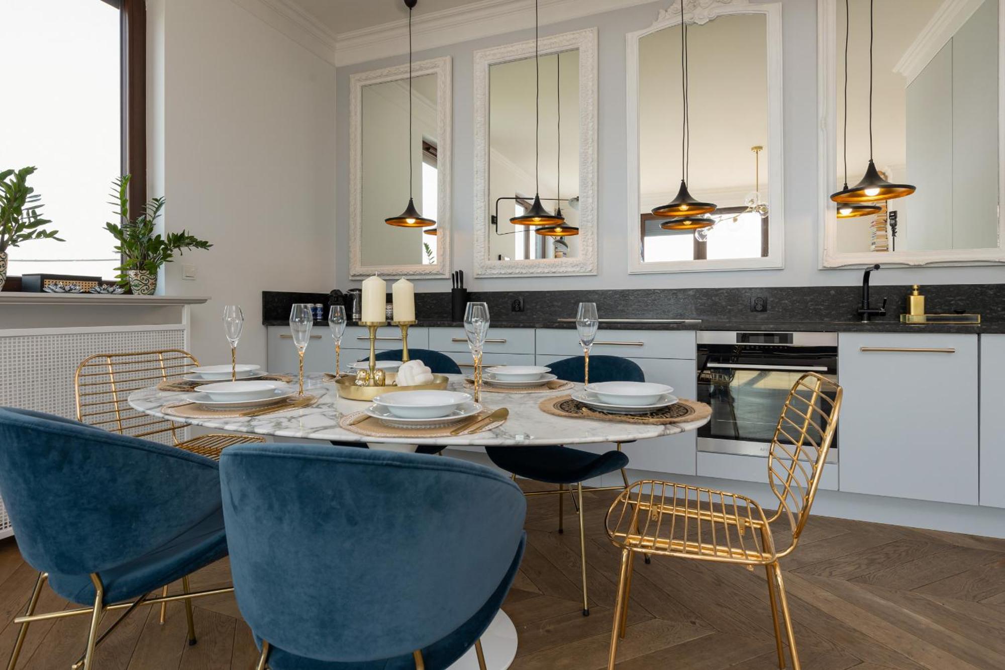 Royal Garden Apartment In Wilanow By Renters Prestige ワルシャワ エクステリア 写真
