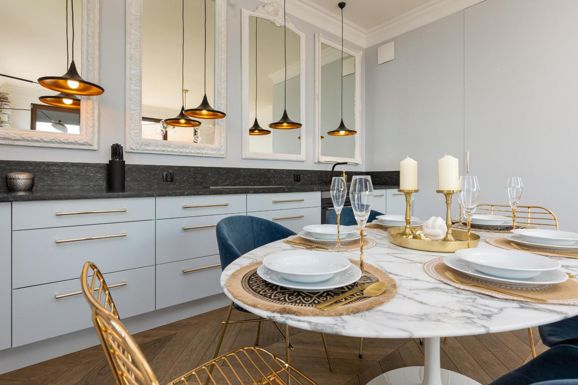 Royal Garden Apartment In Wilanow By Renters Prestige ワルシャワ エクステリア 写真
